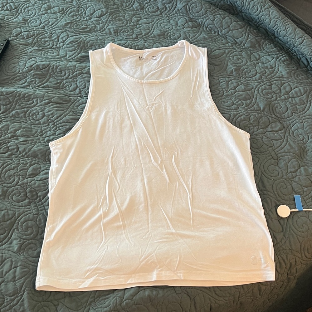 Men’s Under Armour LG fitted White HeatGear Tank Top